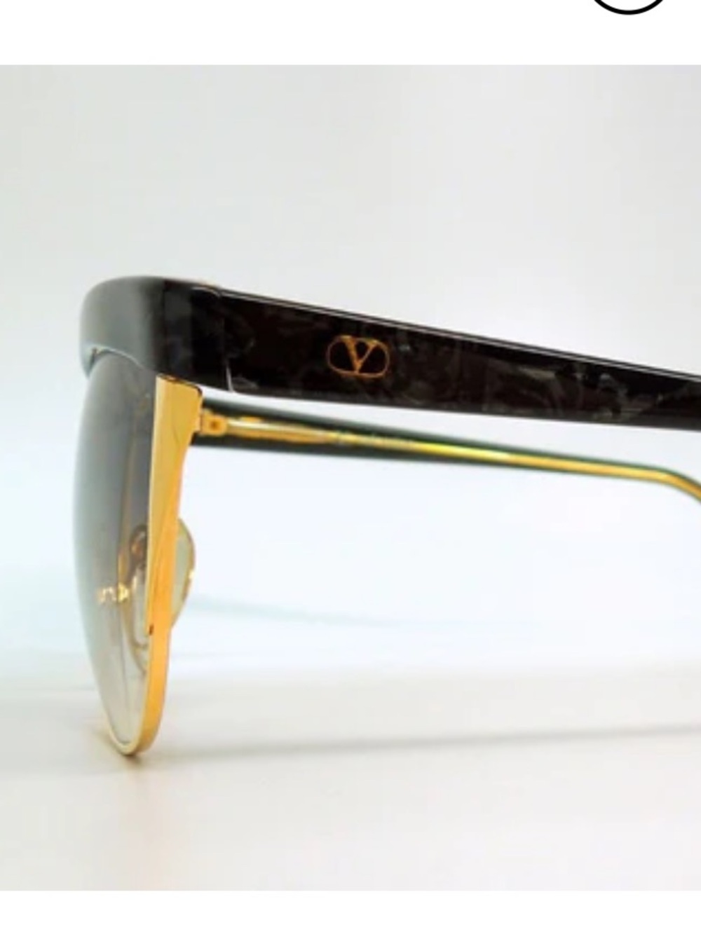 Vintage 1970s Valentino Two-Tone Cat-Eye Sunglasses in Black and Gold RARE - Picture 7 of 12